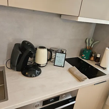Cesu13 Cozy Apartment, Free Parking, Self Check In Apartment Riga