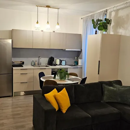 Cesu13 Cozy Apartment, Free Parking, Self Check In Apartment *