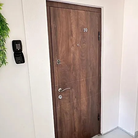 Cesu13 Cozy Apartment, Free Parking, Self Check In * Riga